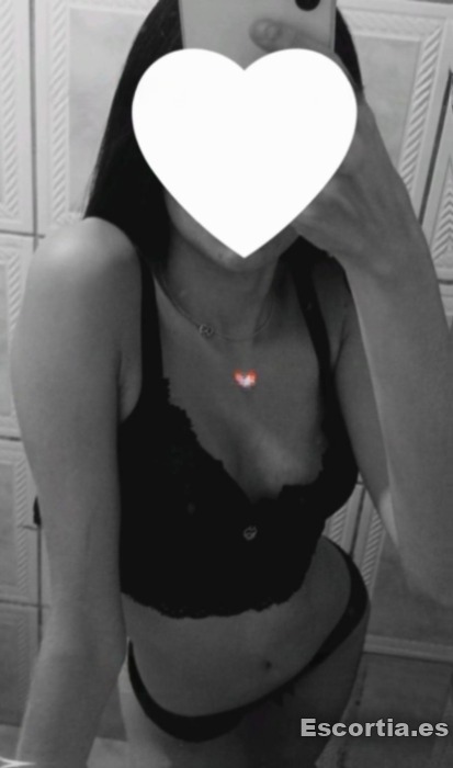 Cristina photo 4