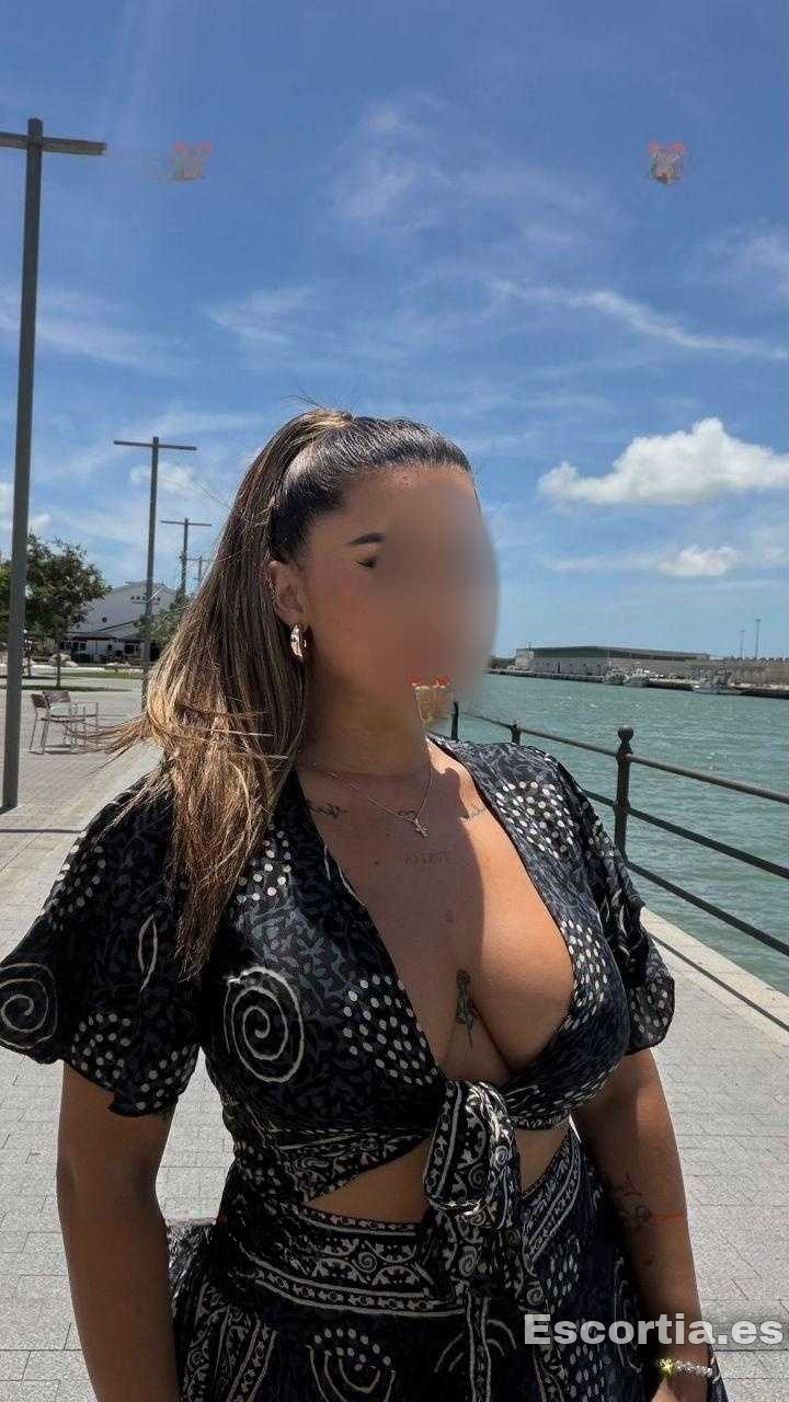 Señorita 28 escort Cádiz