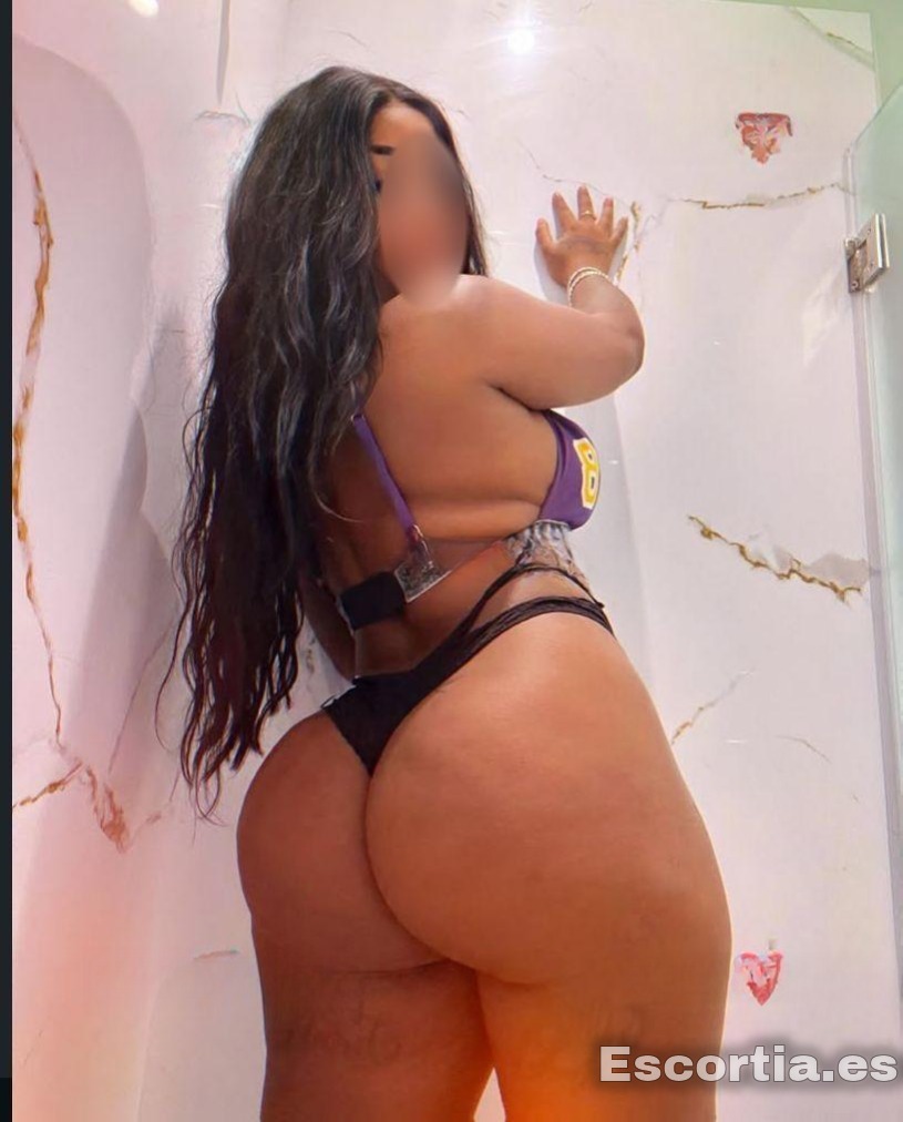 Claudia photo 6