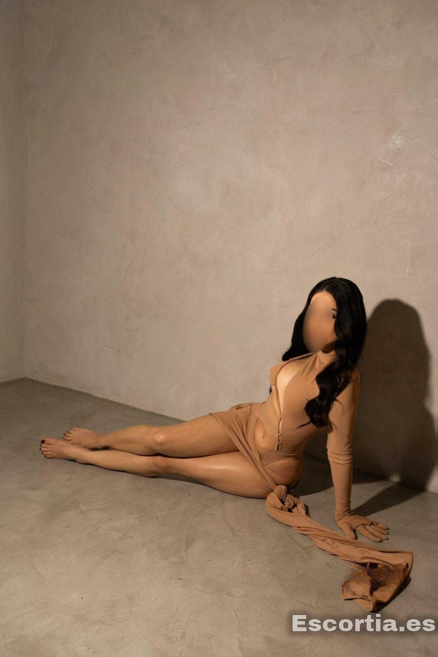 Sara escort Benalmádena