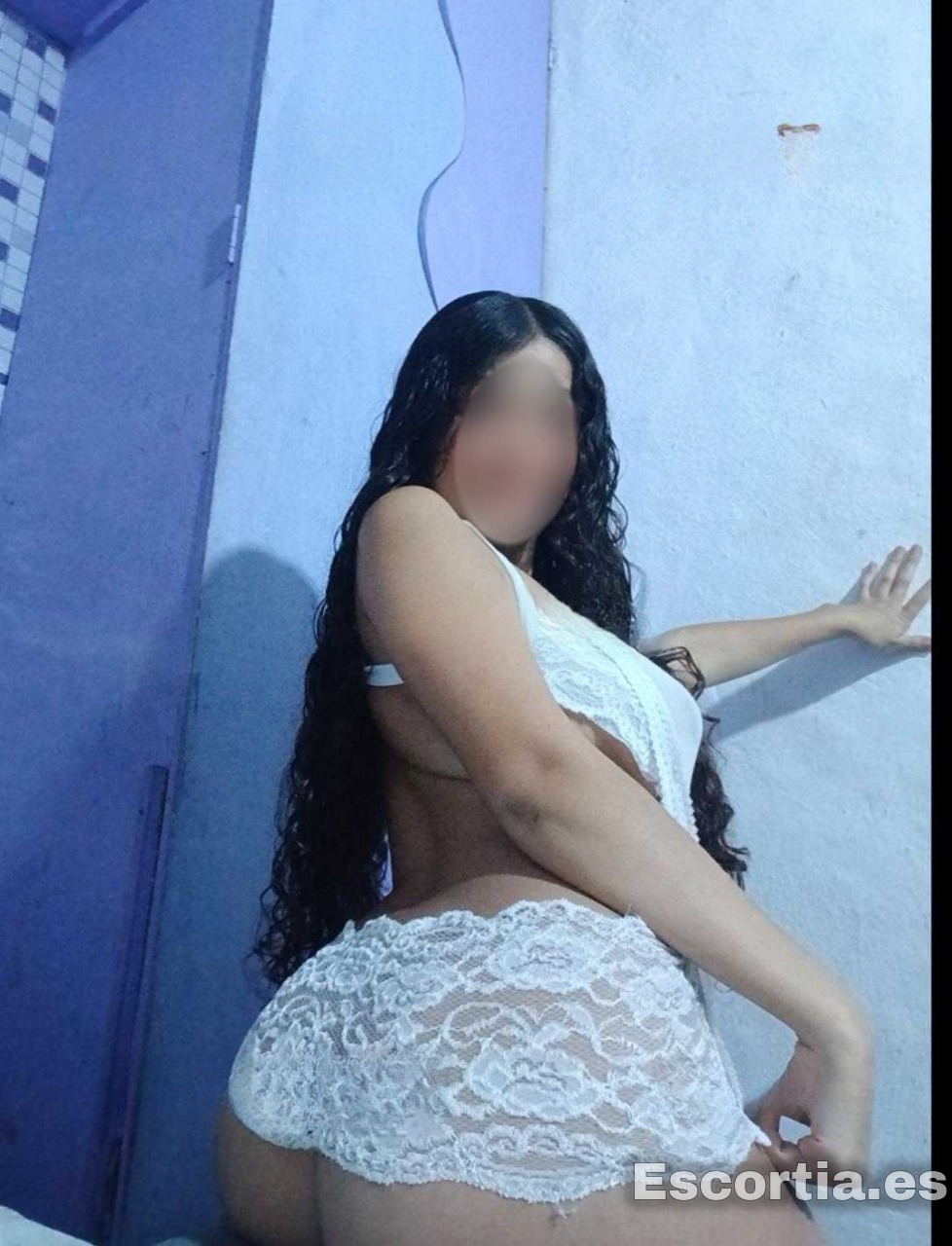 Escort 18 escort Nerja