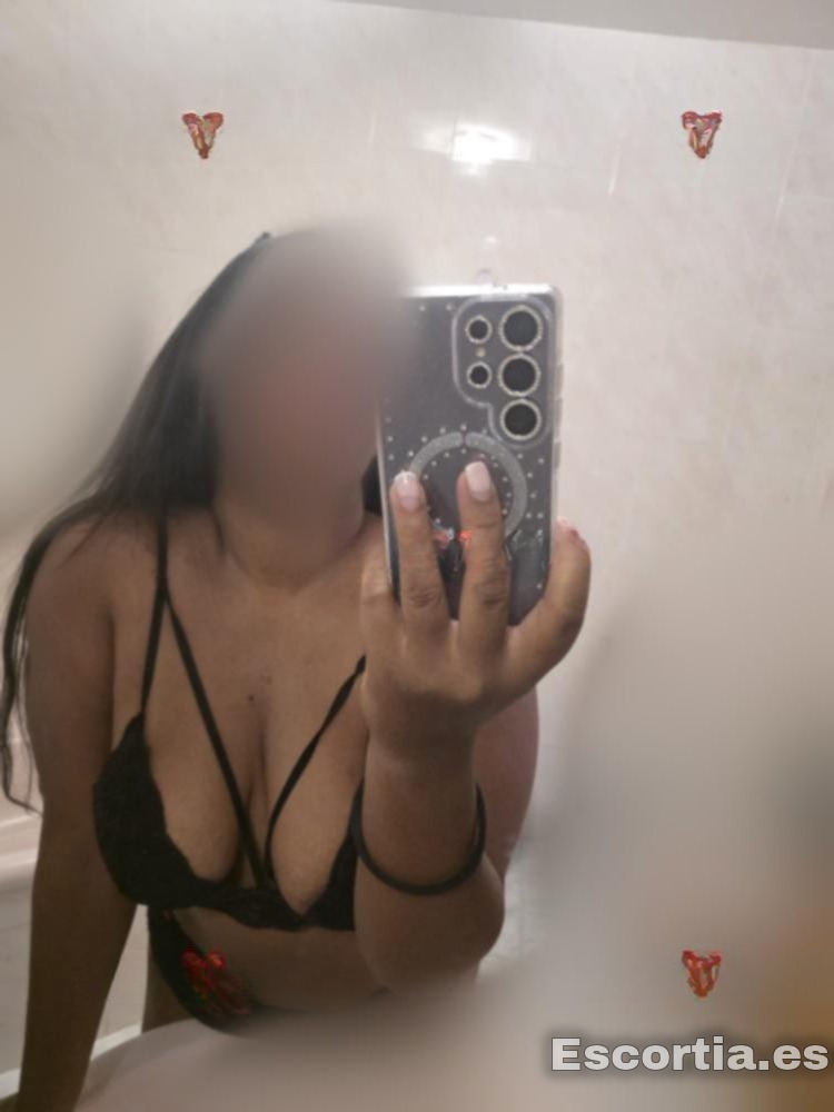 Mía escort Almuñécar