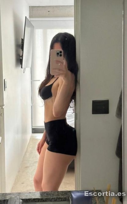 Ambar photo 3