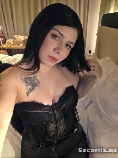 Laura photo 2
