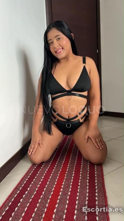 Mía photo 3